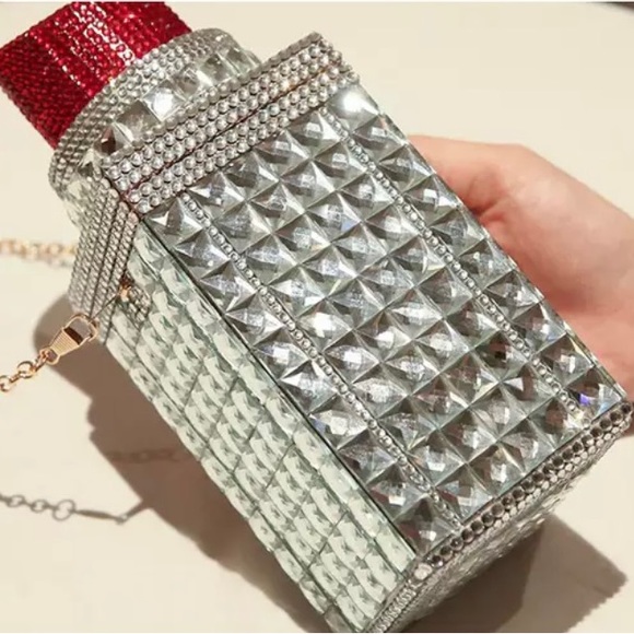 NWOT Red Lipstick Diamond Rhinestone Purse Luxury Handbag Clutch Pouch Prom Bag - Picture 3 of 11